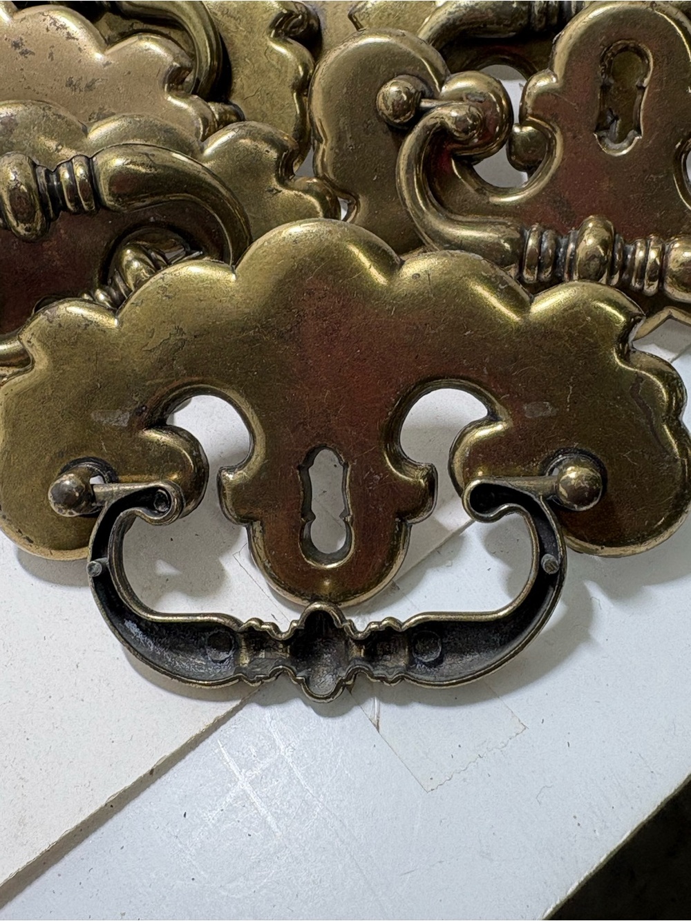 Lot of 15 Vtg brass Chippendale style drawer pulls  5” x 3”  ornate hardware